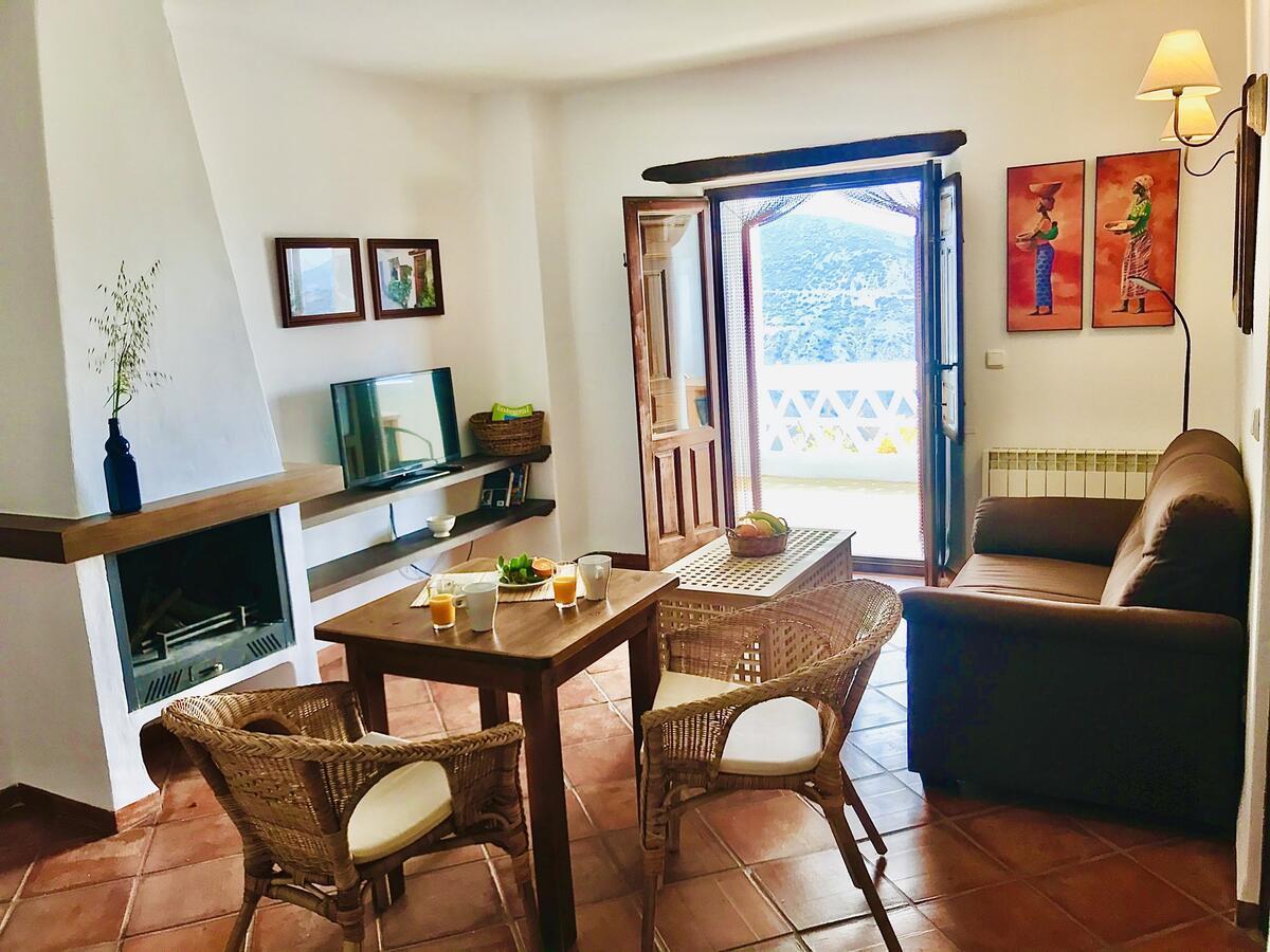 La Oveja De La Alpujarra Bed & Breakfast Pitres