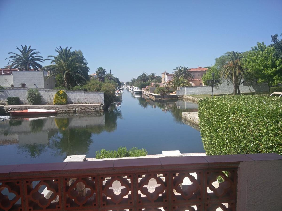 Port La Sardana Empuriarent Ampuriabrava