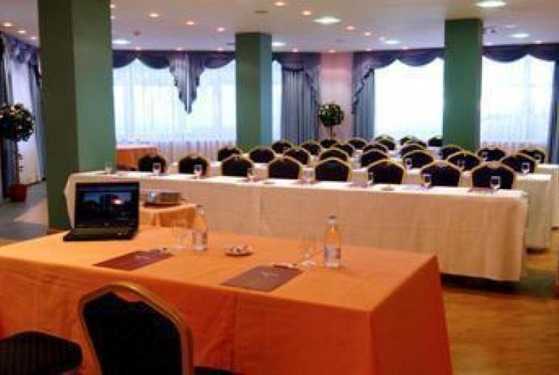 V.ciudad Hotel