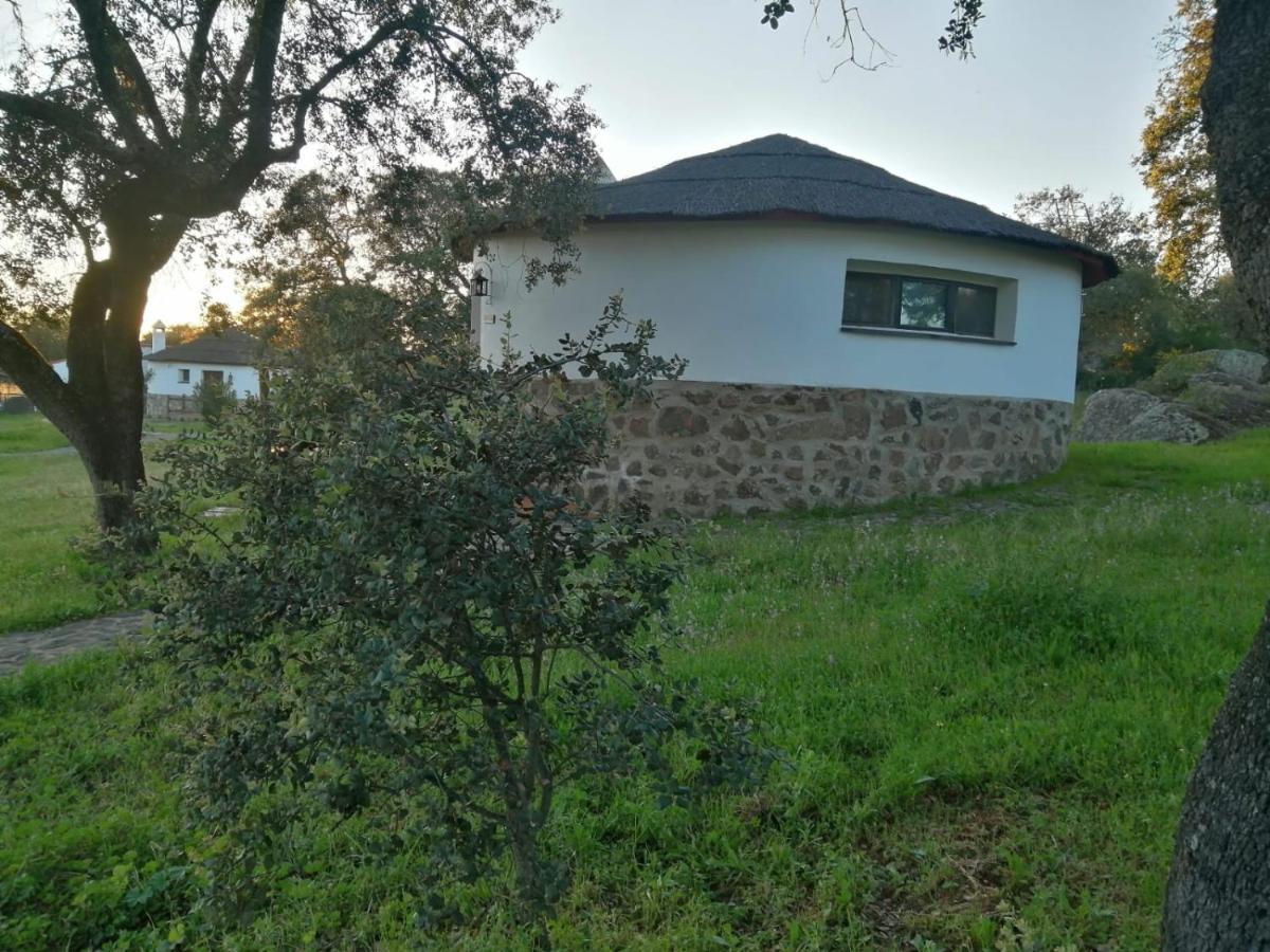 Chozos De La Dehesa Aparthotel