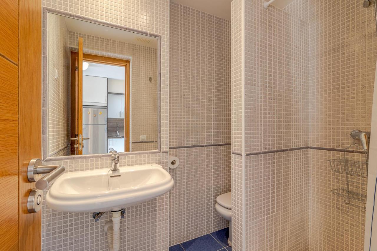 Flatguest + + 2bdr + Pool Apartamento