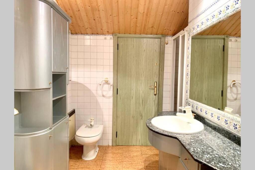 Atico En Biescas Con Piscina, Chimenea Y Garaje Apartment *