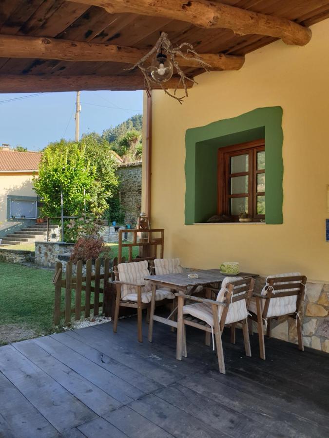 La Pumarada De Limes Holiday home *