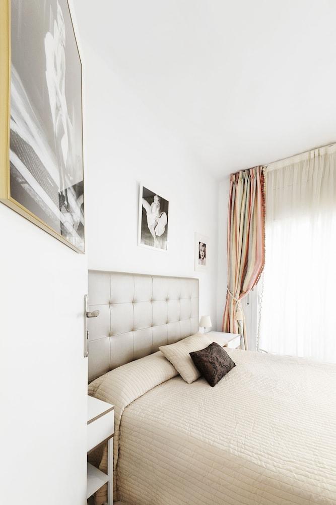 Casa Rainbow Adults Only Sitges