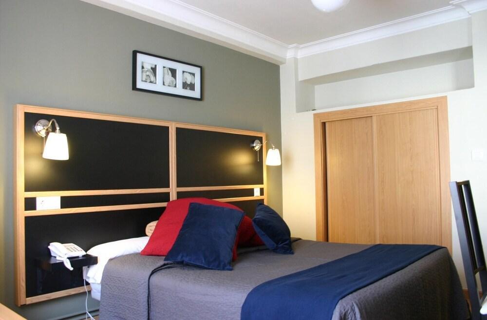 Mara Guest house 2*