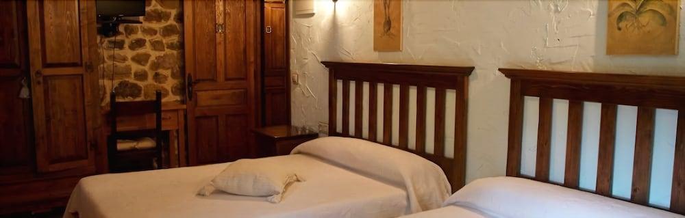 Rural Ochohermanas Guest house Las Fraguas
