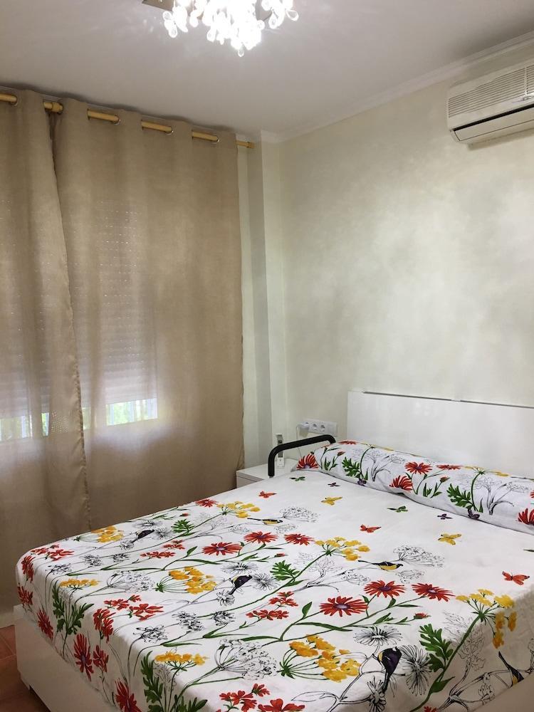 Hotel La Perla De Oasis 3*