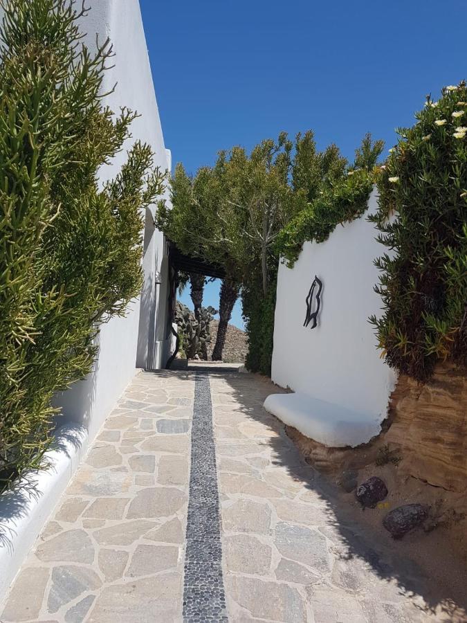 La Almendra Y El Gitano Hotel