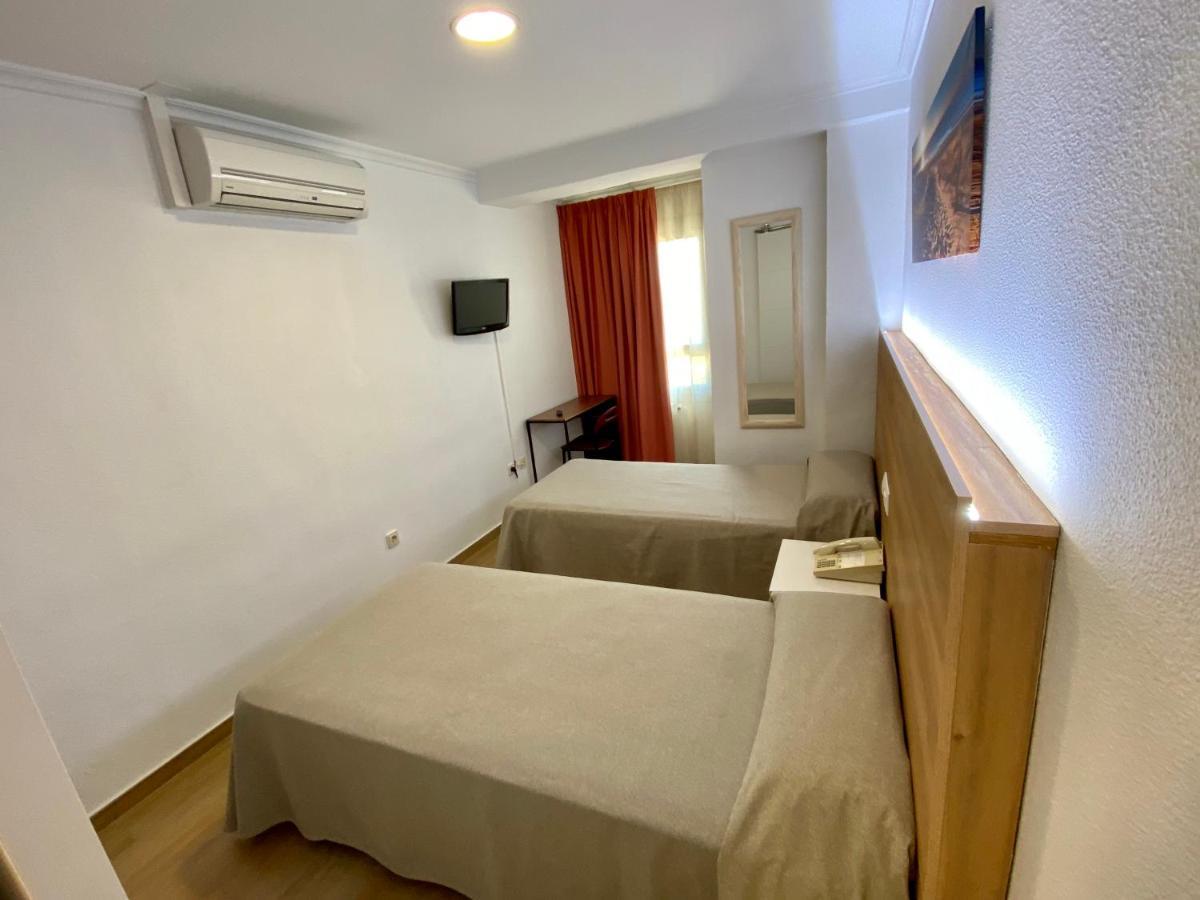 Guest house Pensimar El Altet