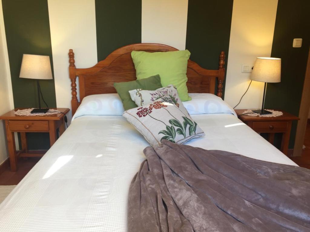 Bed and breakfast Peñacabrera 2 *