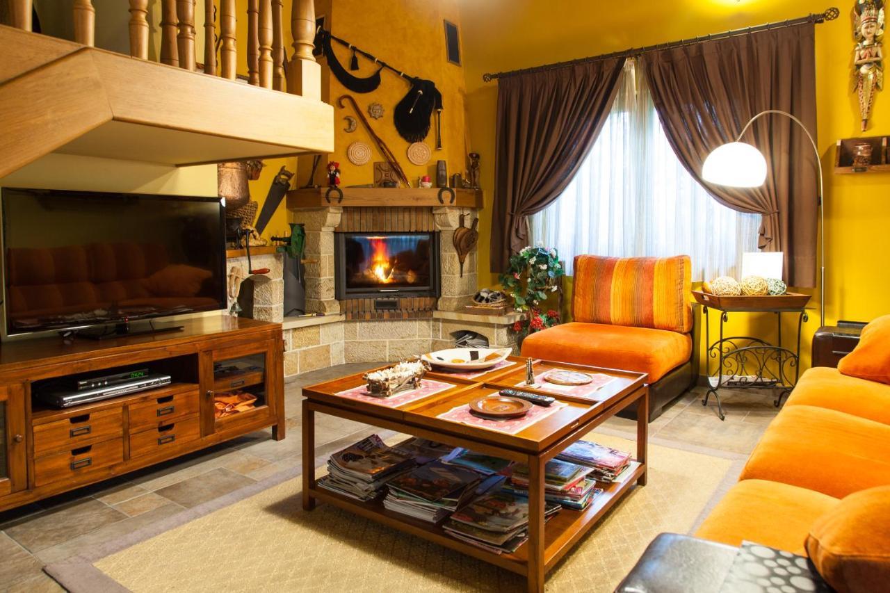 Alojamiento Bernabales Guest house 2*