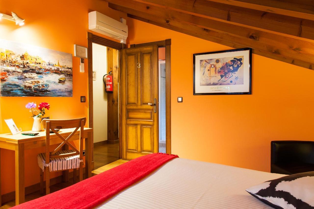 Guest house Alojamiento Bernabales 2*