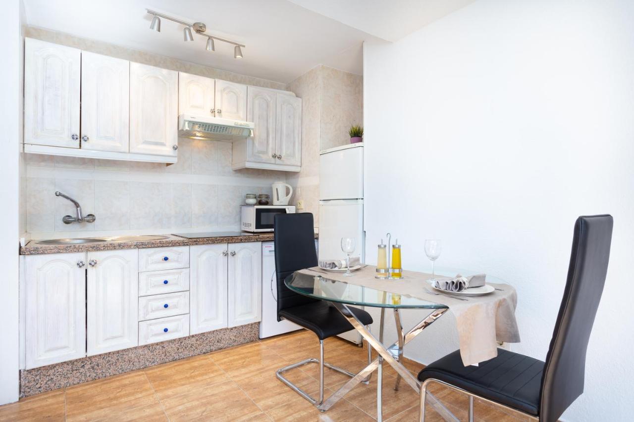 Hemeras Boutique Homes - Las Americas With Pool Apartment *