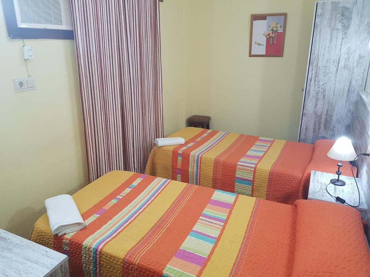 Guest house Virgen Del Rocio *