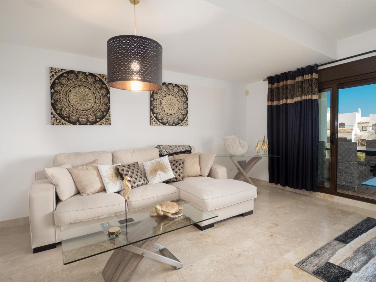 2305 - Luxury With Sea View And Pools Villa San Roque (Andalucia)
