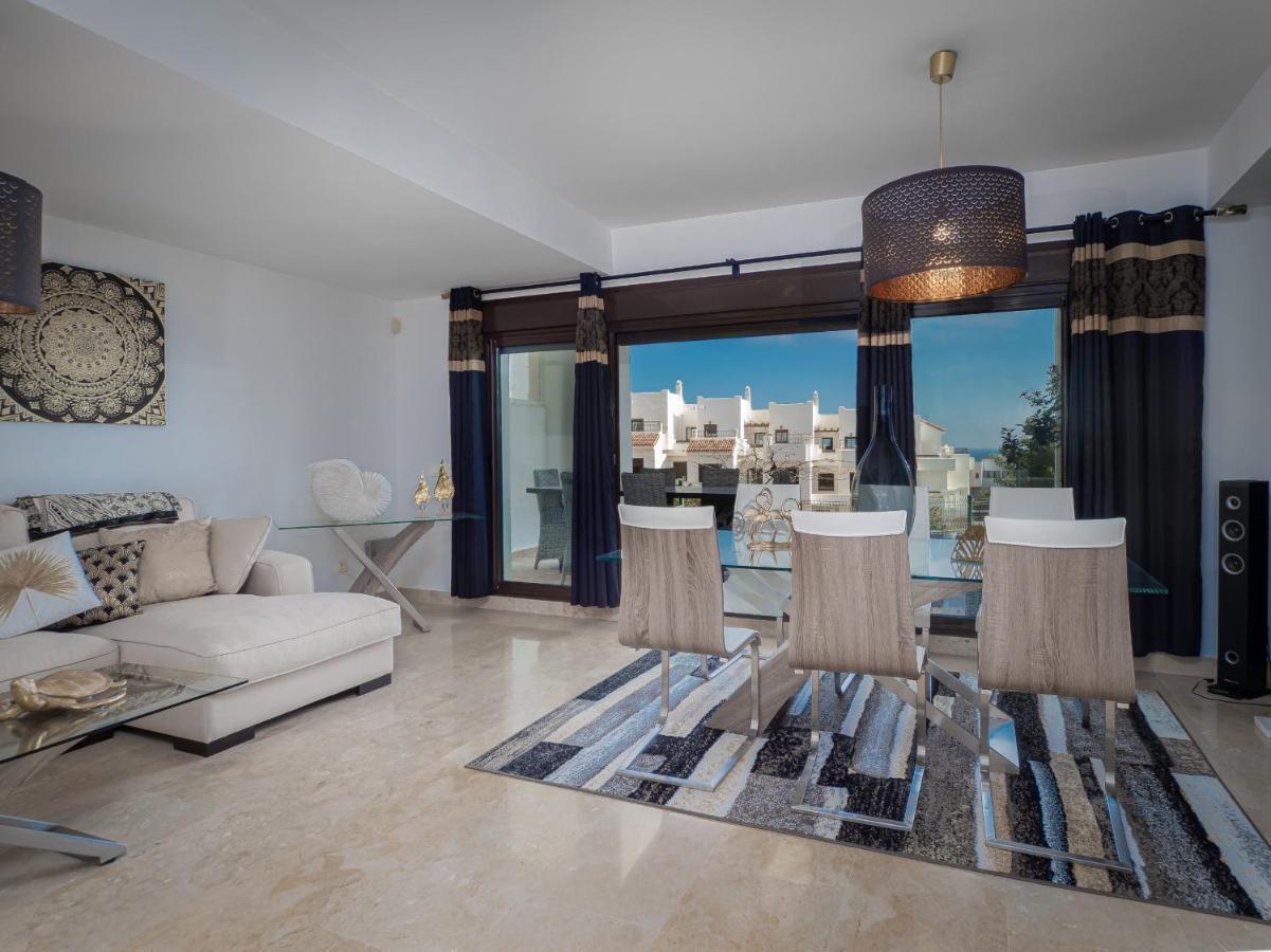 2305 - Luxury With Sea View And Pools Villa San Roque (Andalucia)