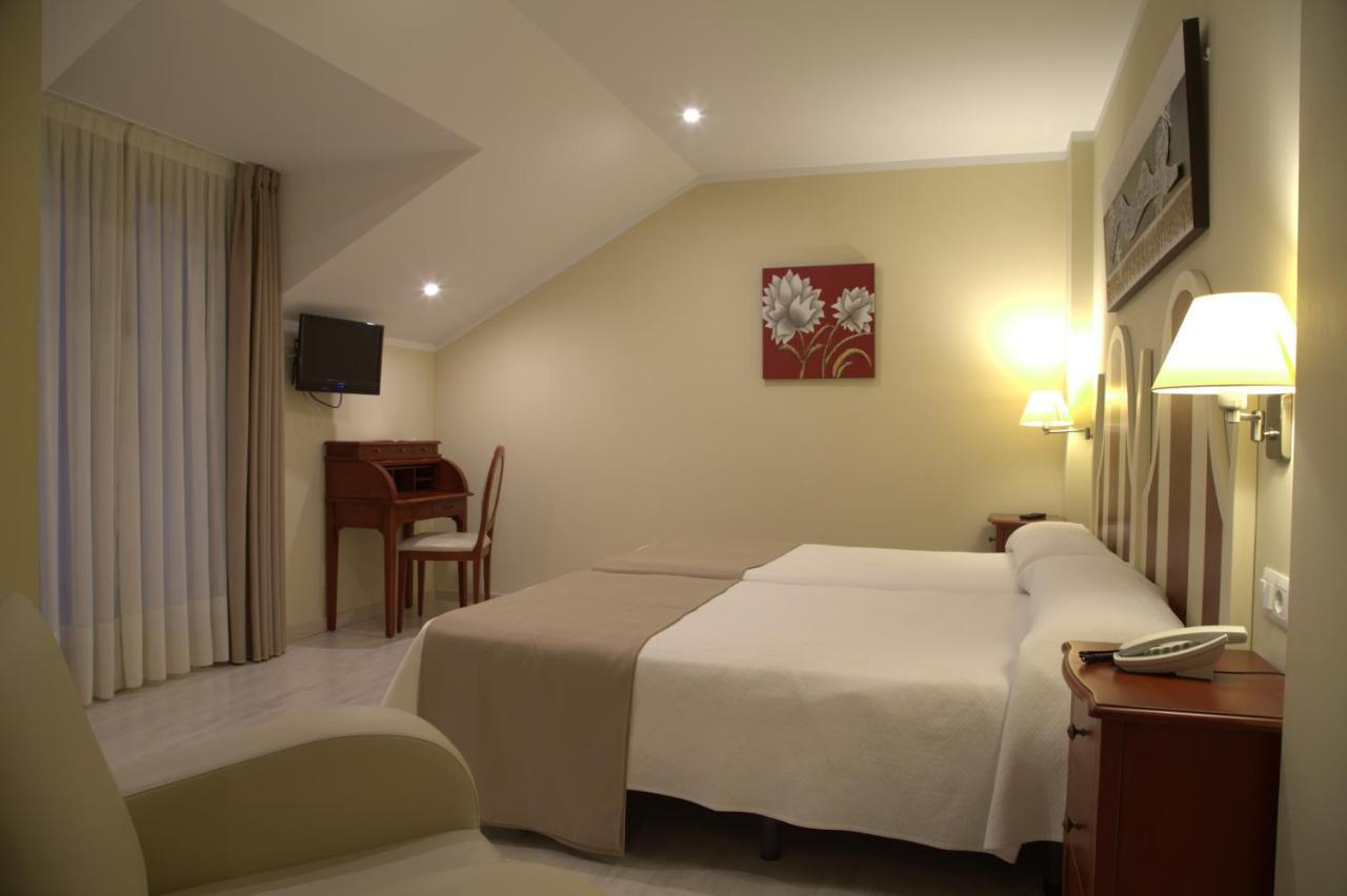 Valle De Cabezon Hotel