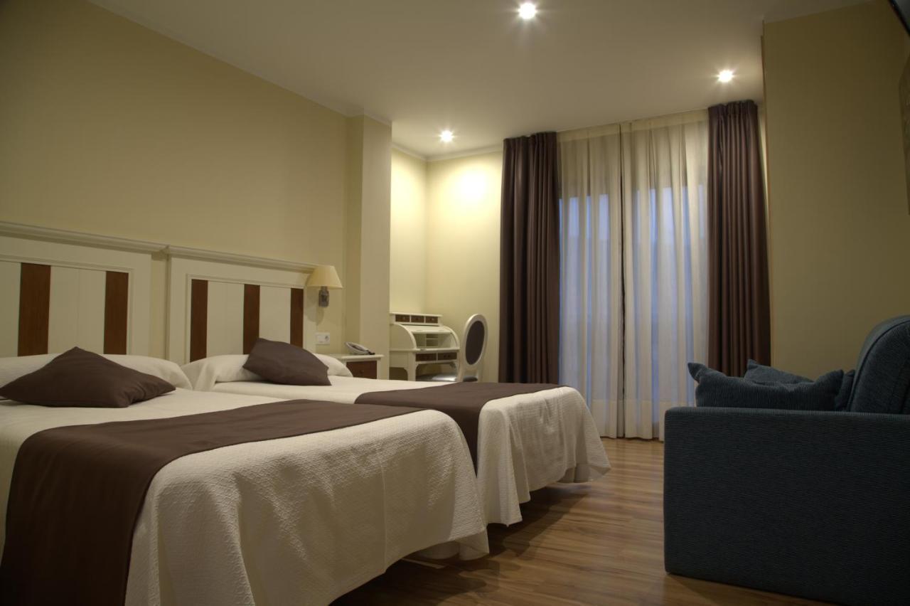Valle De Cabezon Hotel