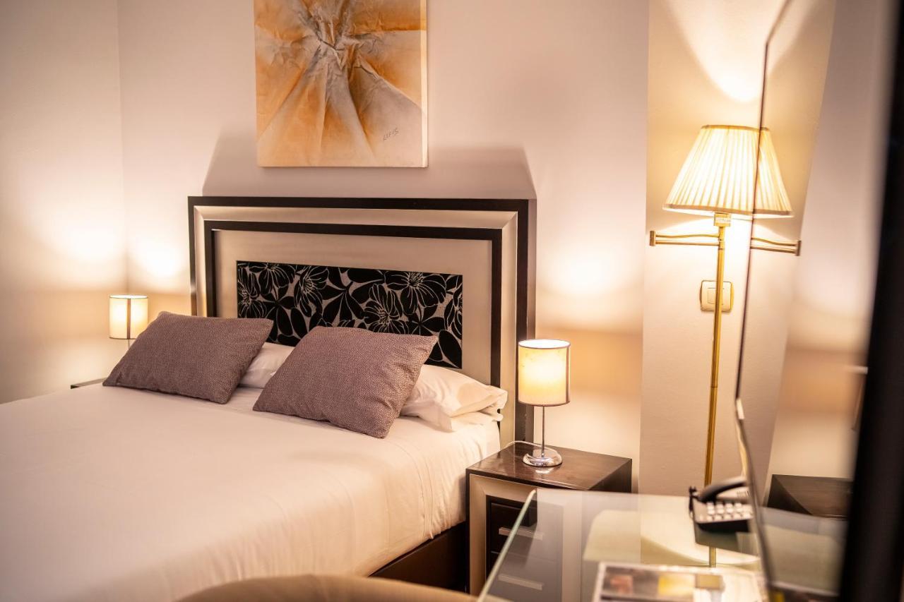 Hotel Rua 4*