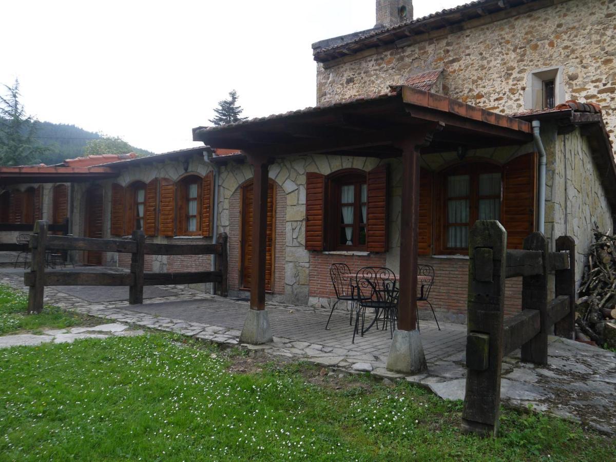 Rural Isasi Hotel *