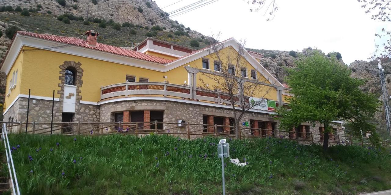 Santa Barbara Hostal Aliaga