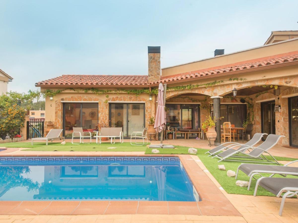 R58 Casa Arrabal Villa *
