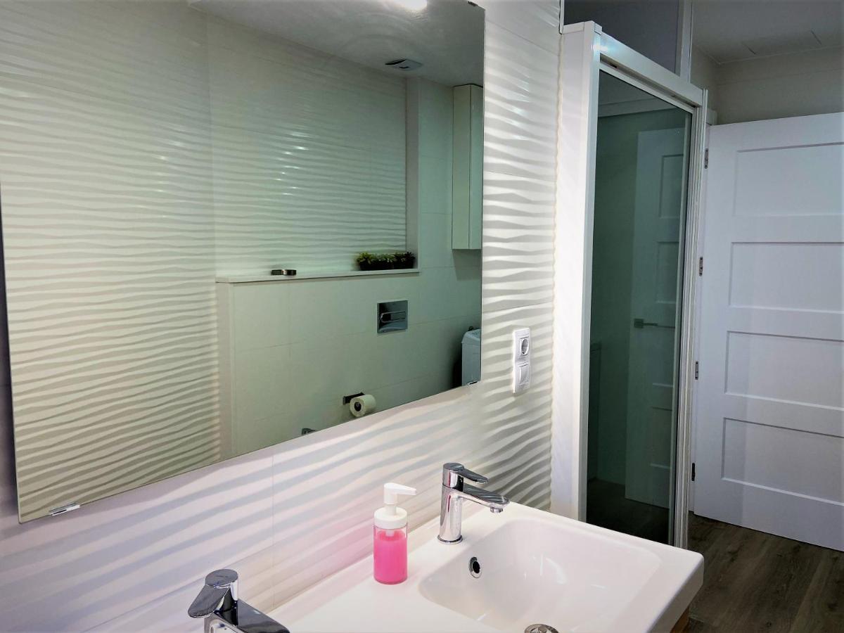 Apartment 4 De Autor