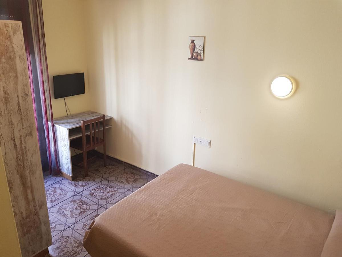 Virgen Del Rocio Guest house *