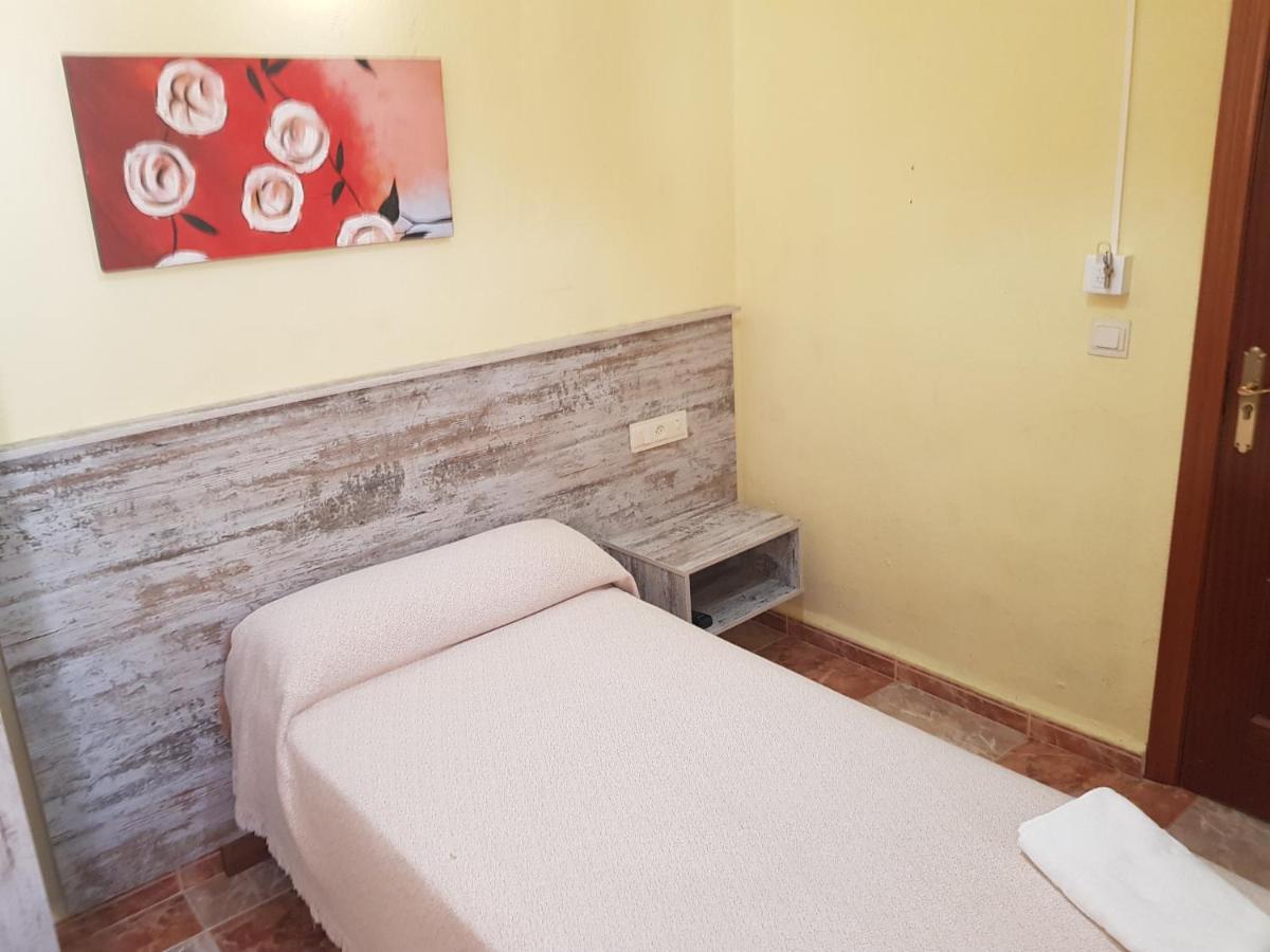 Guest house Virgen Del Rocio *