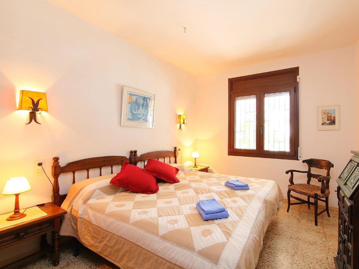 Holiday Falconera 33b Holiday home
