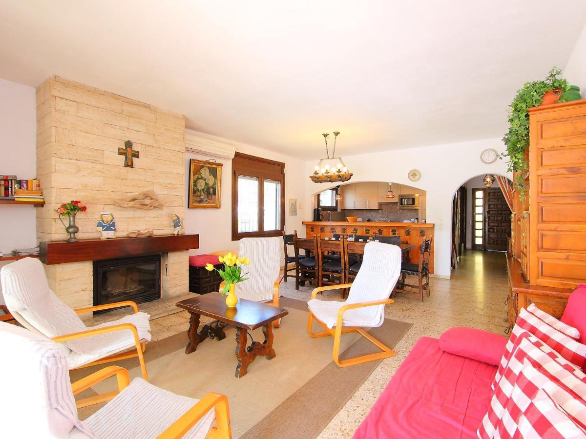 Holiday Falconera 33b Holiday home *