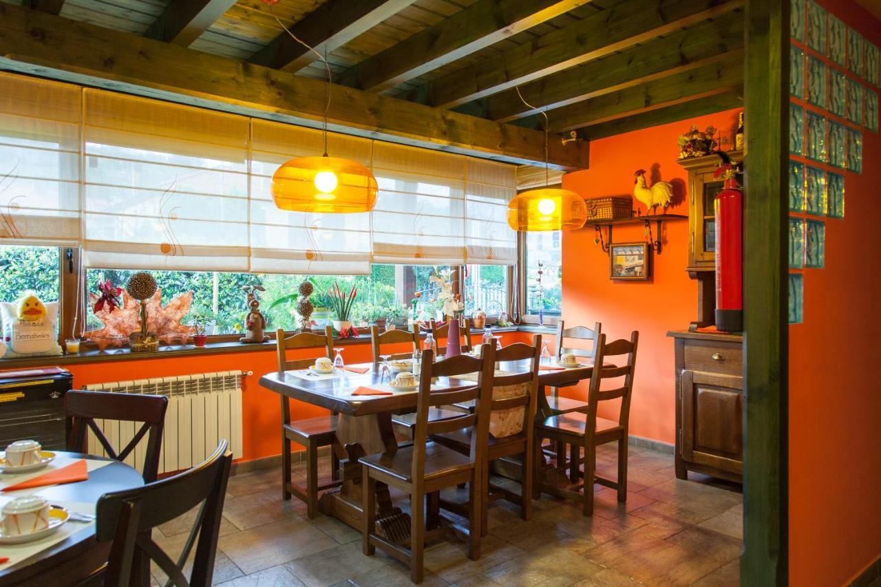 Guest house Alojamiento Bernabales