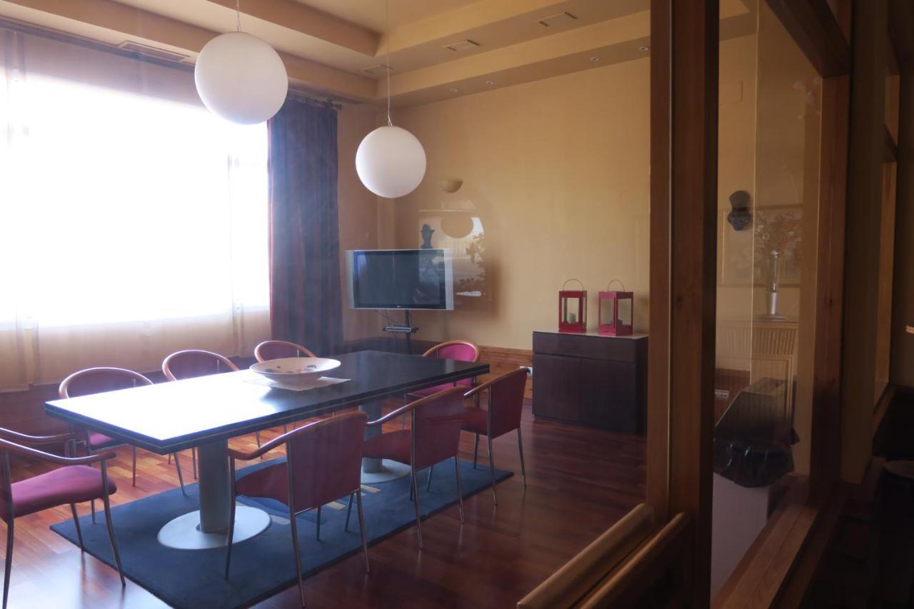 Eras Hotel 3*