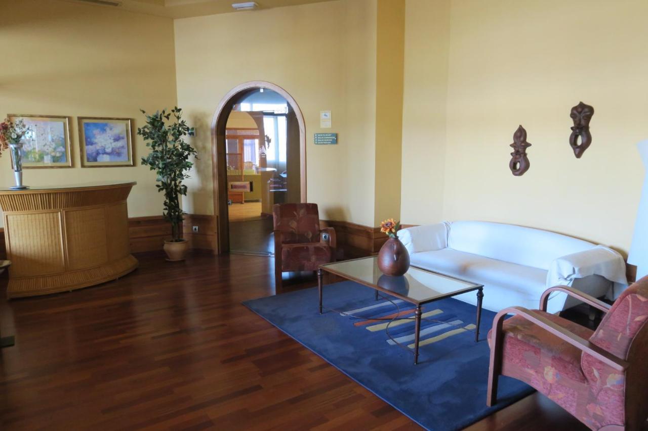 Eras Hotel