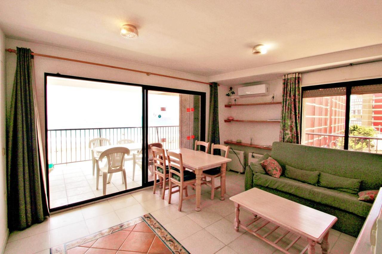 Ines-3 - Oceanfront In Apartamento *