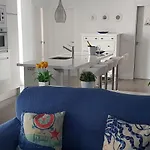 Ático de lujo 90m de terraza y jacuzzi privado en Cabria, Almuñecar