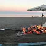 Duquesa Suites Apartment