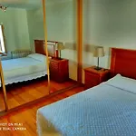 Casa Amplia Con Jardin Y Aparcamiento G-100147