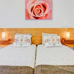 Quemao - La Santa Apartments