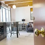 Comfort City Center Studio