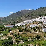 La Casa De Villena