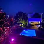 Villa Lumi-Oleanda 8 Pers Am Yachthafen Cala D\' Or