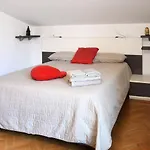 Apartamento En Villa Con Parking