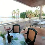 Sun Beach Mediterrani, En Frente Del Mar