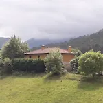 Preciosa Casona Con Horreo