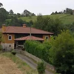 Preciosa Casona Con Horreo