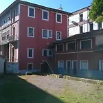 Albergue La Casona Del Peregrino