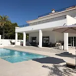 Luxury Seaside Villa With Private Pool In Cabo Roig