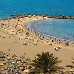 Torres de Yomely Playa las Americas