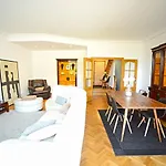 Friendly Rentals Villa Berio